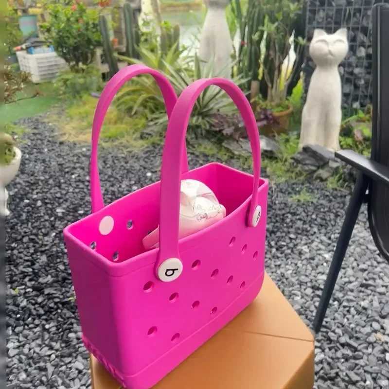 Womens beach handbag EVA waterproof beach pool basket mini womens shopping shoulder handbag mini jelly bag handbag W250415