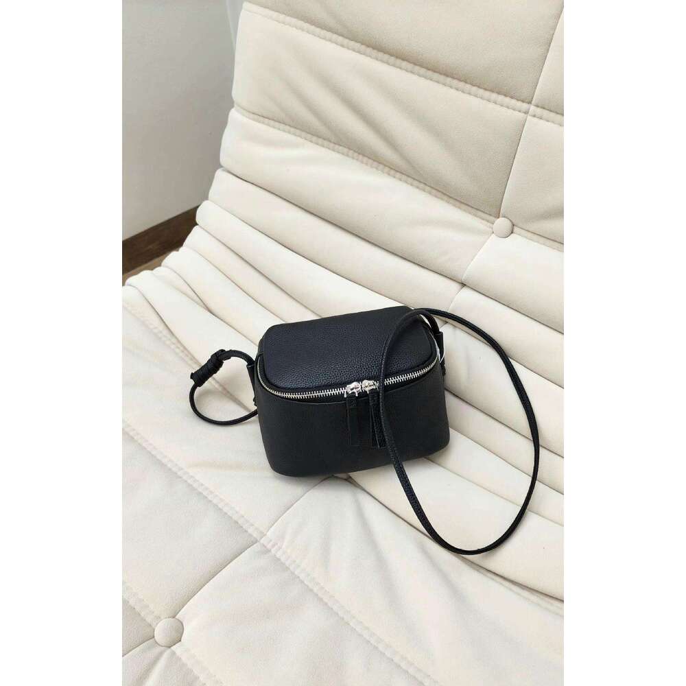 Mm Women's Bags Niche Minimalist Design Fresh Leather Women's Casual Versatile Shoulder Crossbody Small Mobile Phone Bag For Women