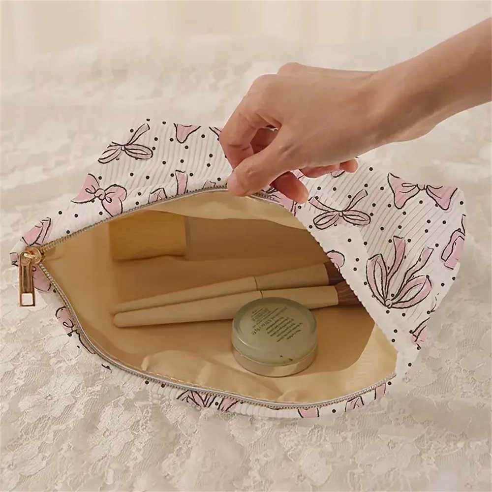 Corduroy Travel Makeup Bag Pink Bow Portable Makeup Storage Bag Wallet Large Capacity Zipper Toilet Organizer CluhXJ250415