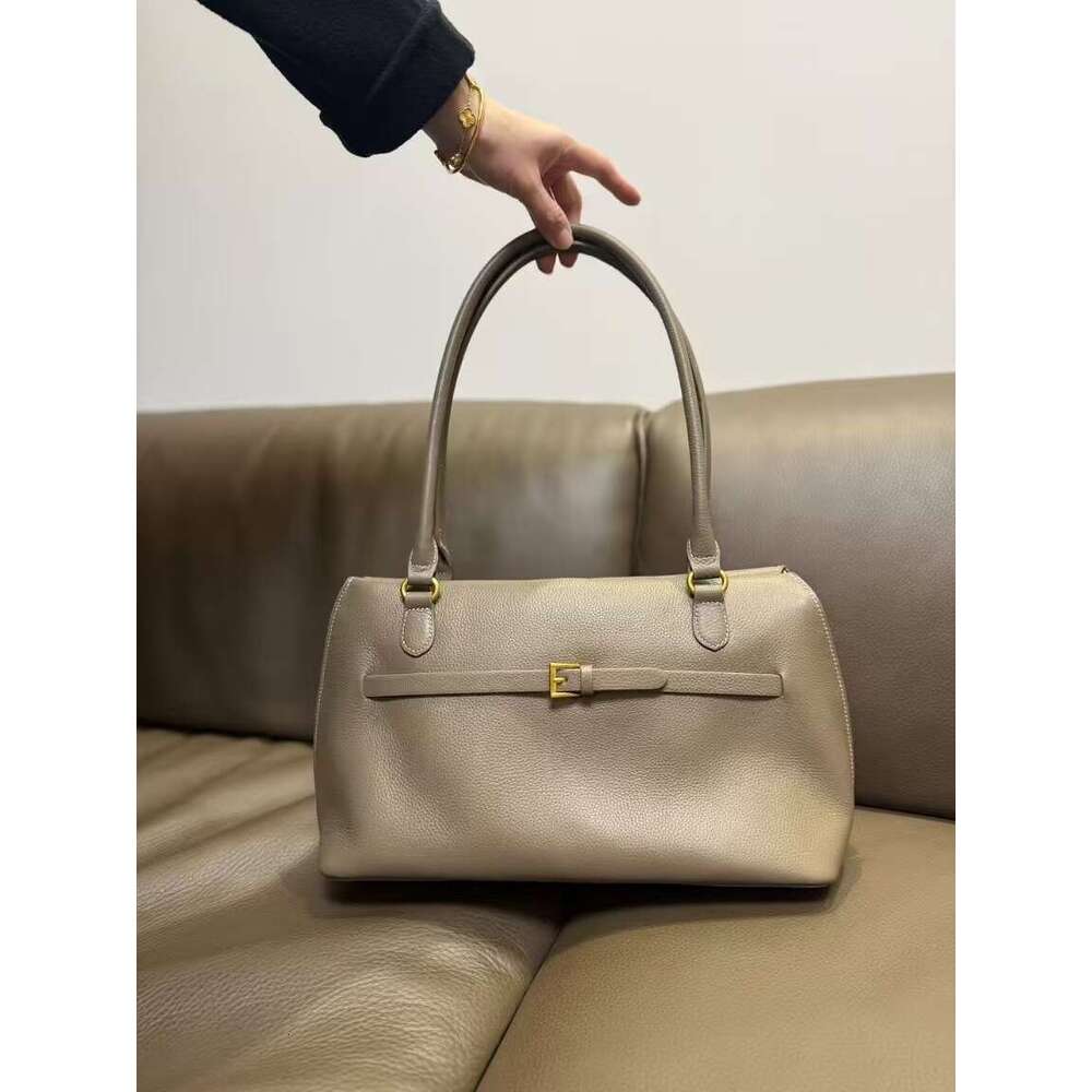 Mm Women's Bags New High End Single Shoulder Underarm Commuter Versatile Leather Women's Large Capacity Tote Bag