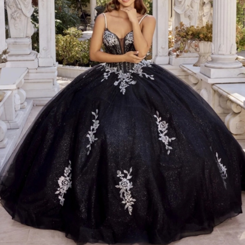 Black Shiny Princess Quinceanera Dresses Spaghetti Strap Applique Beading Tull Sweet 16 Dress Ball Gown Vestidos 15 De Anos