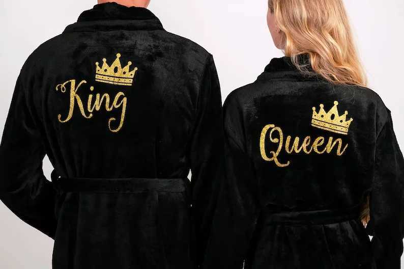 Matching King and Queen Plush Bathrobes Mr and Mrs Cozy Terry Robes for Couple Customized Gift for Him Honeymoon Husband Wife C251115