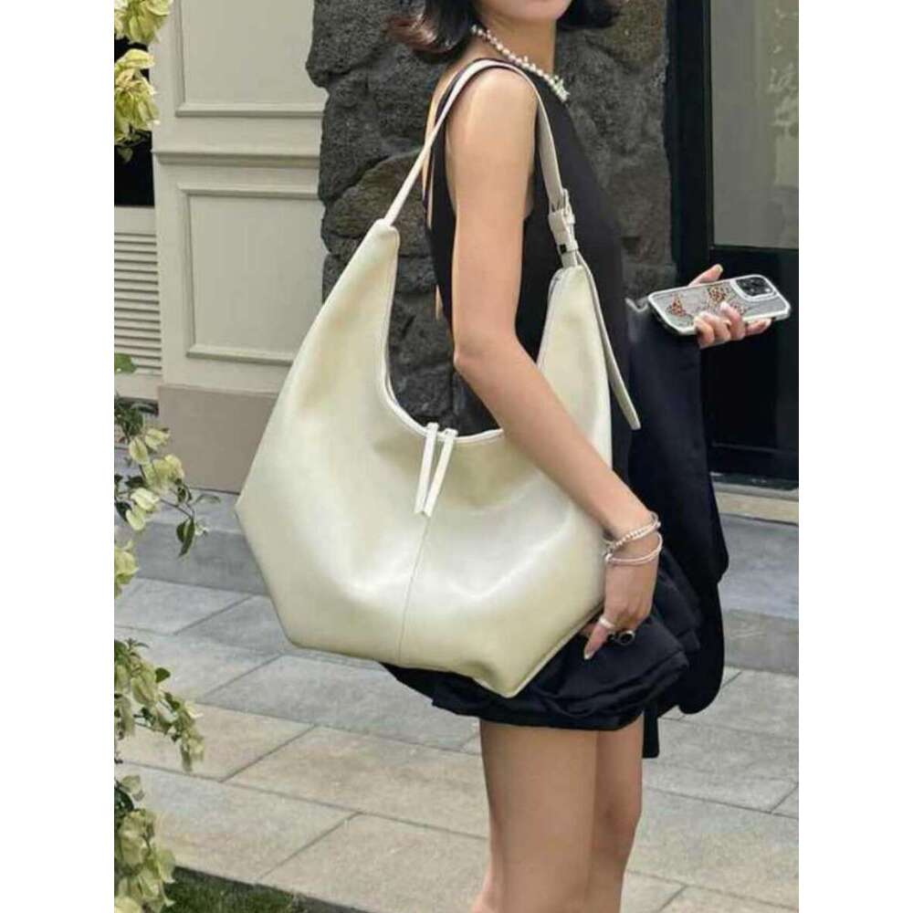 Mm Women's Bags Niche Design Women's New Versatile Leather Tote Large Capacity Commuter Underarm Single Shoulder Crossbody Bag
