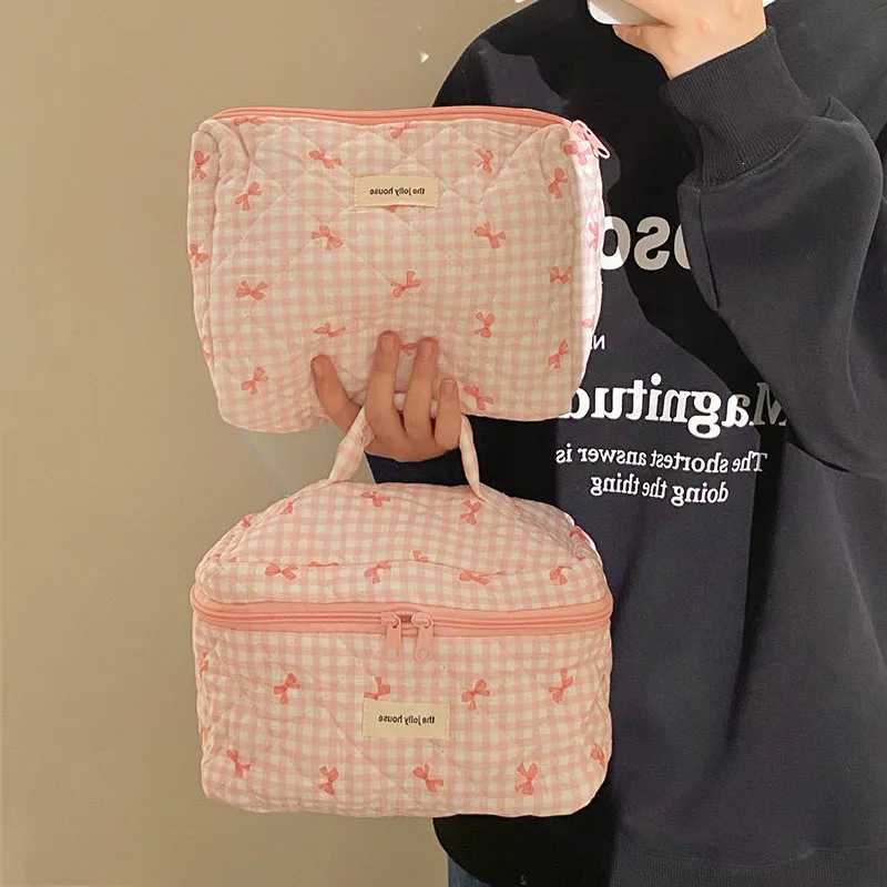 Cute bow cotton makeup bag womens zipper makeup organizer womens cloth handbag box shape womens portable toilet boxXJ250415