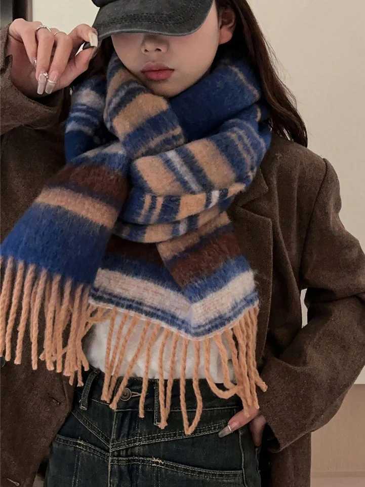 Luxury 2024 Cashmere Feeling Plaid Scarf Women Winter Thicken Warm Big Shawl Pashmina Tassel Scarves Soft Blanket Bandana Thick Muffler Y251115