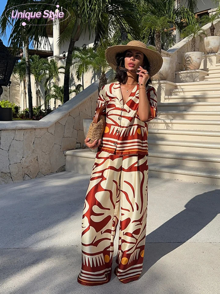 Retro printed womens wide leg pants set casual loose collar V-neck short sleeved shirt set womens summer vacation chic set 250415