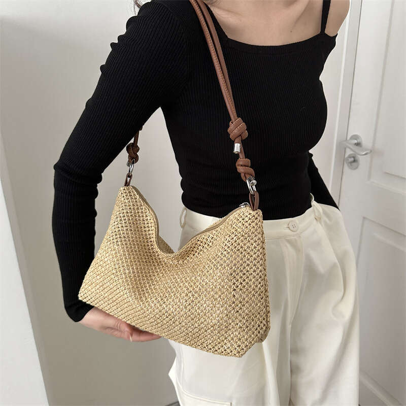 Handmade Beach Bag Single Shoulder Large Capacity Straw Woven Leisure Beach Bag, Vacation Ins, Contrasting Color Bucket, Handheld Commuting Women'