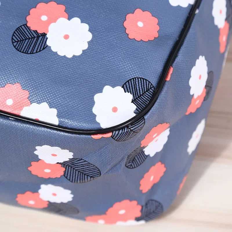 New Girl Outdoor Travel Makeup Bag Womens Zipper Makeup Bag Organizer Fi Flower Printed Womens HandbagXJ250415