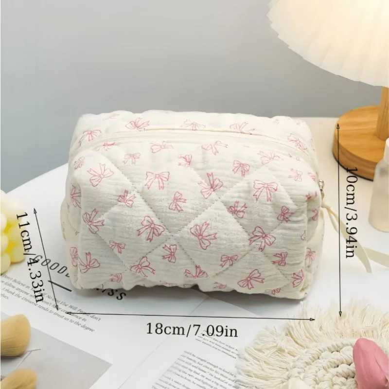 2025 New Butterfly Knot Quilted Womens Cosmetics Bag Cute Zipper Travel Makeup Bag Cotton Storage BagXJ250415