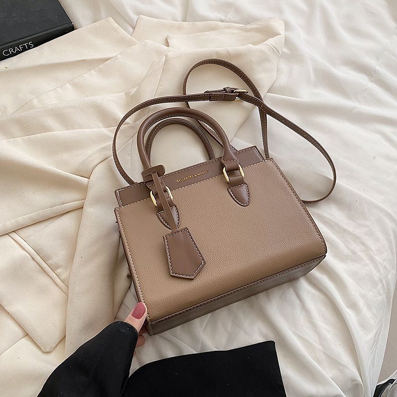 Women's Bags Temperament Versatile Women New Hot Style Fashion Simple Casual Hand Held Shoulder Tote Messenger Bag