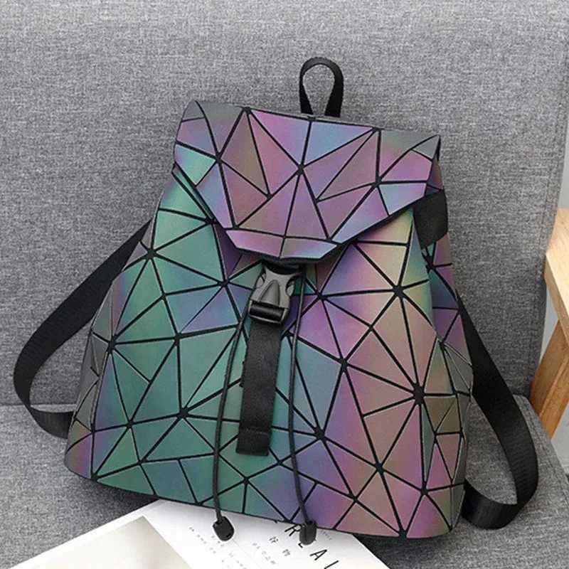 Fashion Luminous Women backpack Drawstring folding backpack Triangle Sequin Backpack for Reflective strip Female student bagW251114