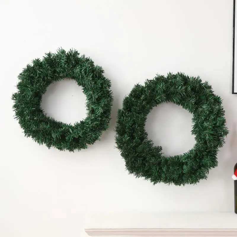 1Pcs 30/40cm New Green Christmas Decoration Wreath Encrypted PVC Ordinary Leaf Simulation Wreath Door Hanging Christmas WreathM251115