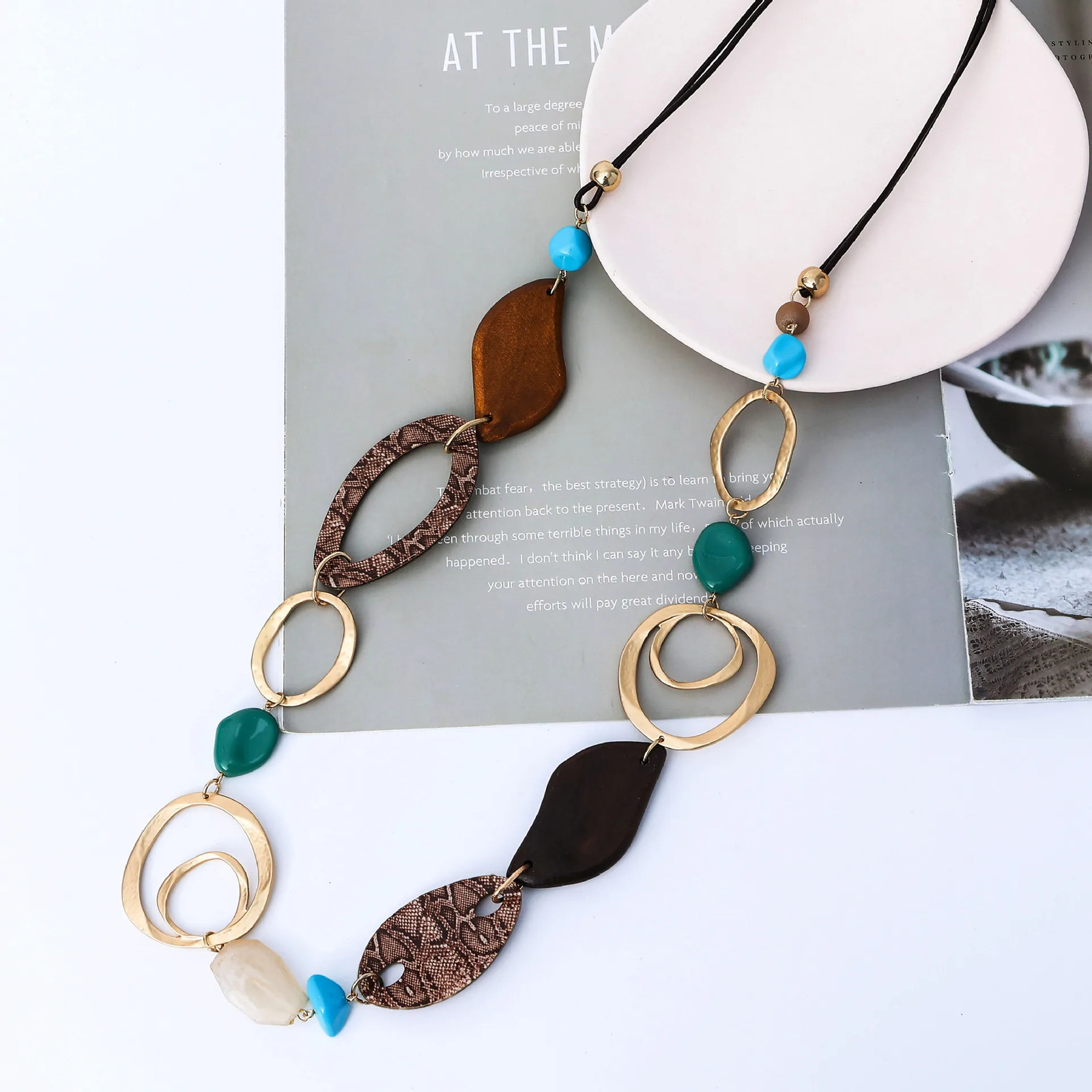 Kaseakia Acrylic Chain Long Necklace Womens Fashion Jewelry Accessories Sweater Chain 250408