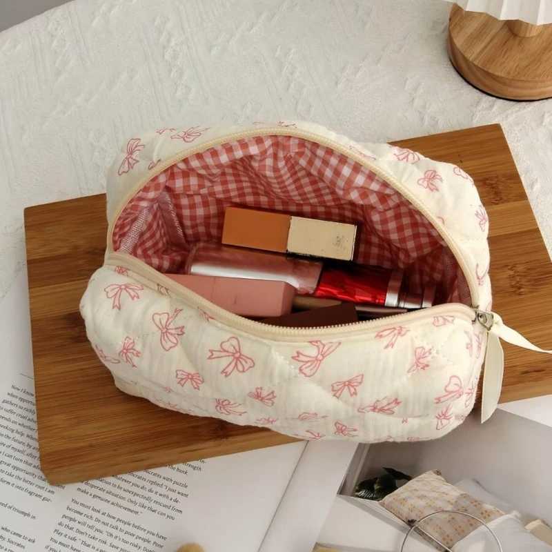 2025 New Butterfly Knot Quilted Womens Cosmetics Bag Cute Zipper Travel Makeup Bag Cotton Storage BagXJ250415