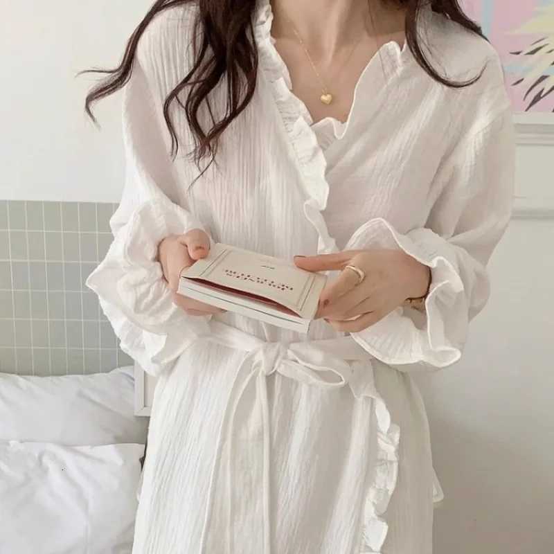 Simple Long-Sleeved Robe Female Spring and Autumn New Sweet Ins Wind Ruffled Thin Section of Solid Colour Pajamas Home Wear C251115