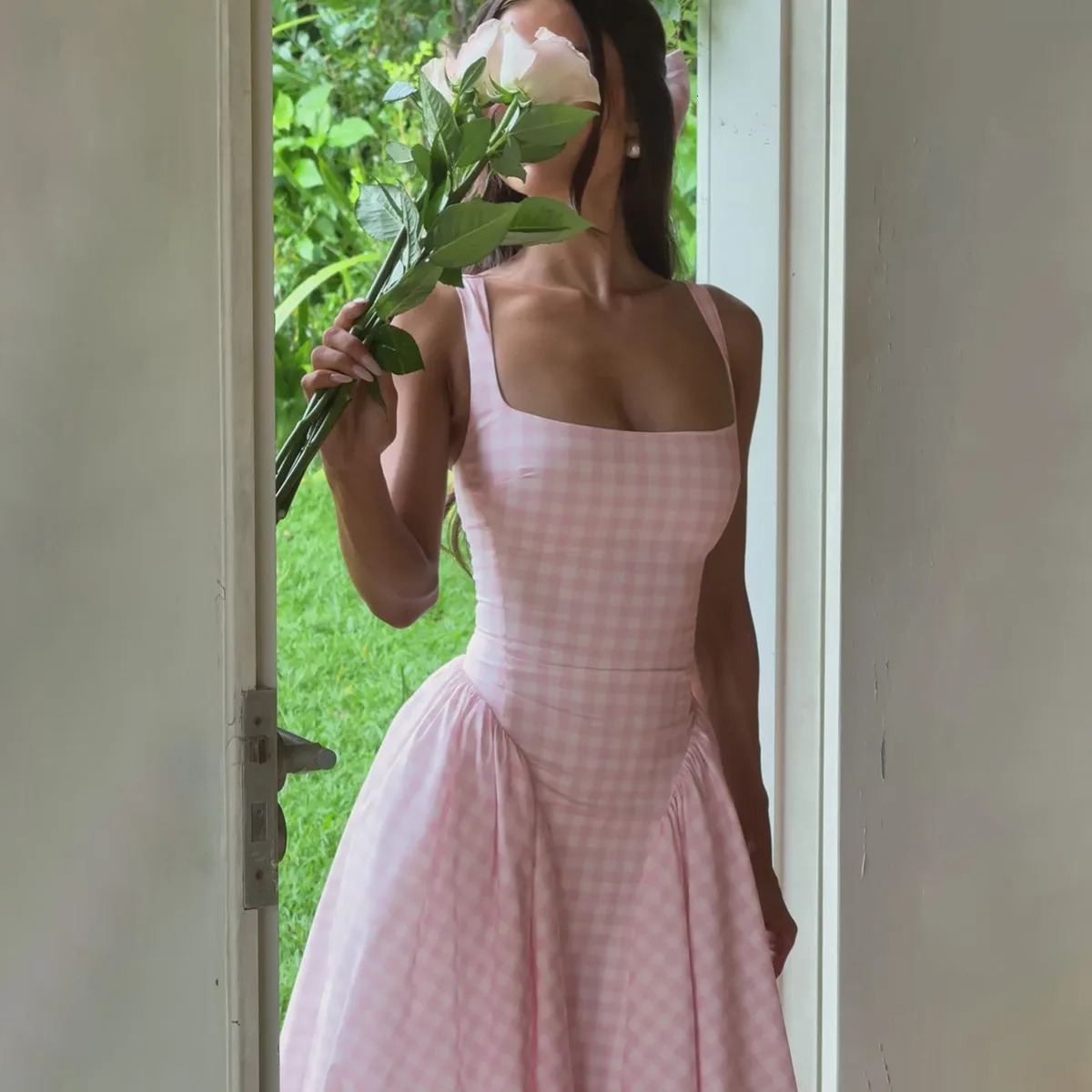 Avrilyan Plaid Printed Spaghetti Strap Sexy A-line Dress for Women Elegant Summer Dress No Back Party Midi Dress Vestidos 250415