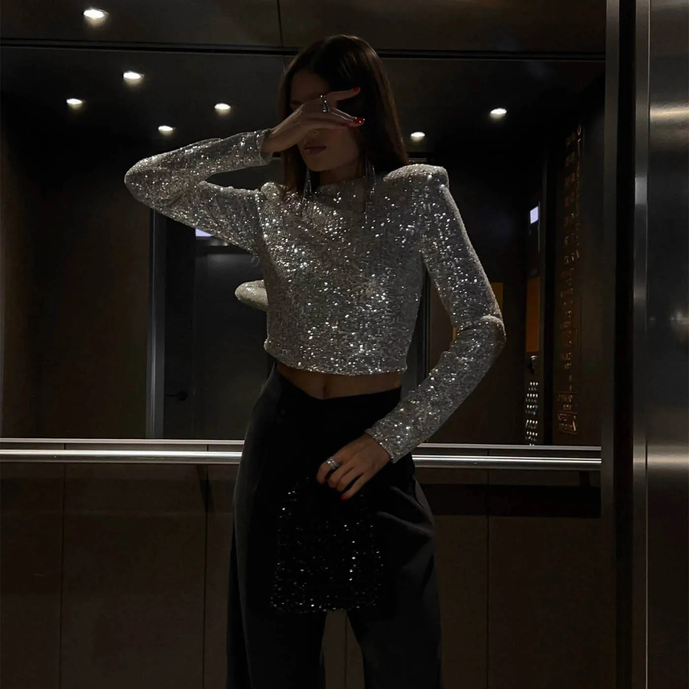 Women Sequined Long Sleeve Crop Top SilverSolid O-neck Slim Fit Glitter Shiny Tshirts Fashion Party Club Wears 250415