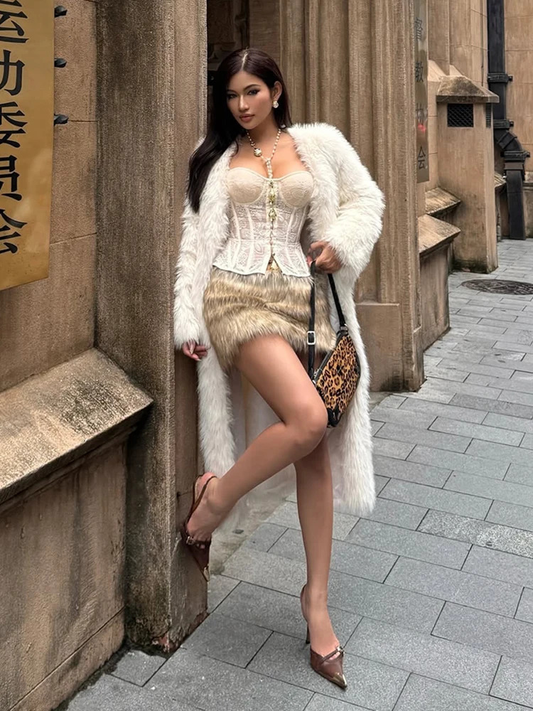 Nibber See Through Women Warp Sleeveless Lace Pattern Concealed Metal Buckle Backless Sexy Summer Trend Simple Midnight Mini Top 250415