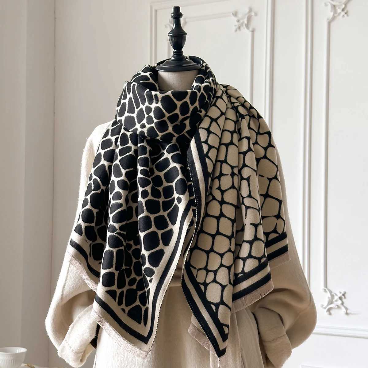 Luxury 2025 New Design Winter Cashmere Scarf Women Elegant Warm Pashmina Blanket Poncho Scarves Female Leopard Print Shawl Bufanda Y251115