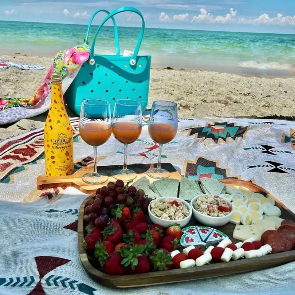 Sturdy stylish durable waterproof beach bag fashionable rubber handbag beach boat swimming sports shopping portable W250415