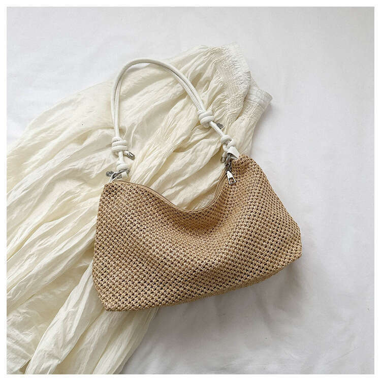 Handmade Beach Bag Single Shoulder Large Capacity Straw Woven Leisure Beach Bag, Vacation Ins, Contrasting Color Bucket, Handheld Commuting Women'