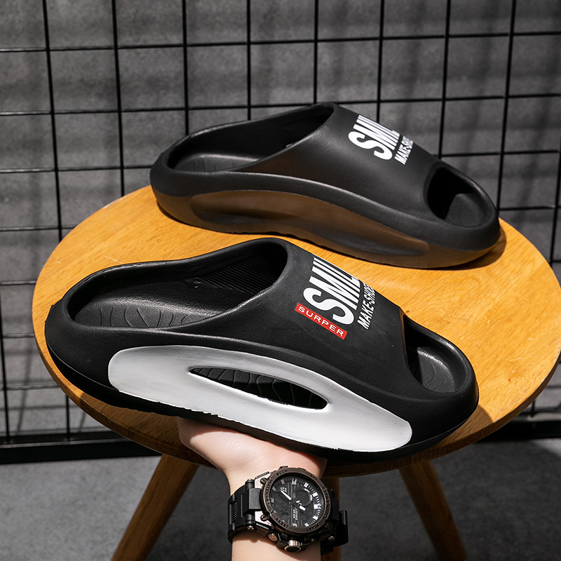 free shipping designer slippers 2025 new Men's outdoor flip-flops for wearing on the beach with anti-slip features trendy summer sandals fashiona
