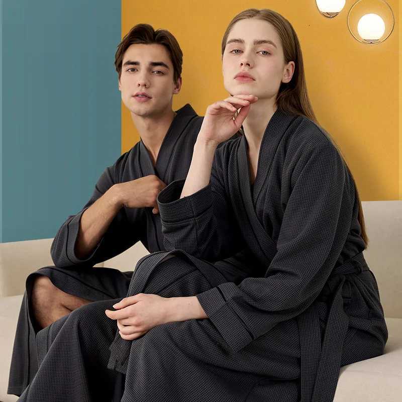 Plus Size Bathrobe for Women and Men Waffle Quick Drying All Season Thin Design Hotel Towel Beauty Salon Bath Robe Couples M-3XL C251115