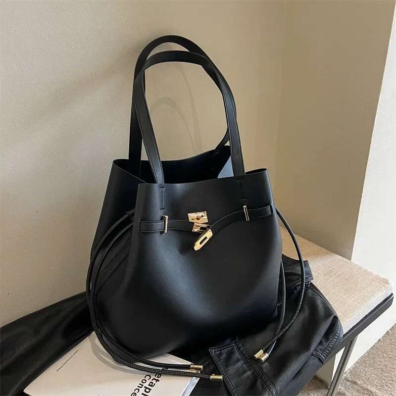 Texture PU Bucket 2025 New Simple Solid Color Handbag Versatile Fashion Shoulder Large Capacity Commuting Underarm Bag