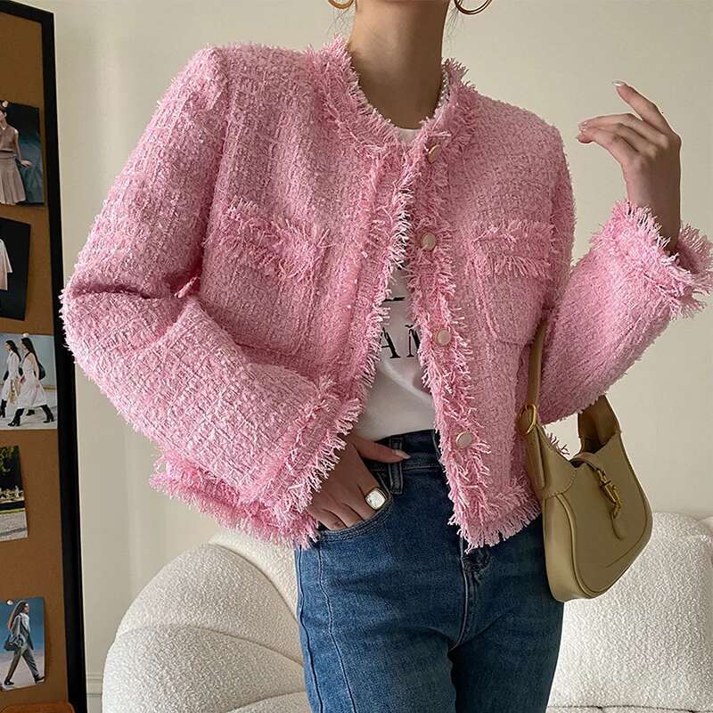 Designer Clothes Spring Autumn Long Sleeve Pink Tweed Jacket Women 2025 New Trend Tassel Raw Edge Design Elegant Cropped Wool Blend Coat