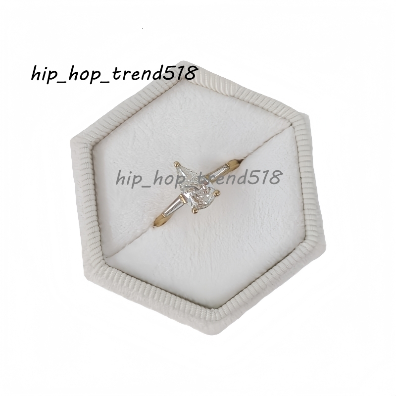 Jewelry 18K 14K Yellow Real Gold 1.0 Carat Pear Cut Engagement Ring IGI Lab Grown Diamond With Trapezium Wedding Ring For Women