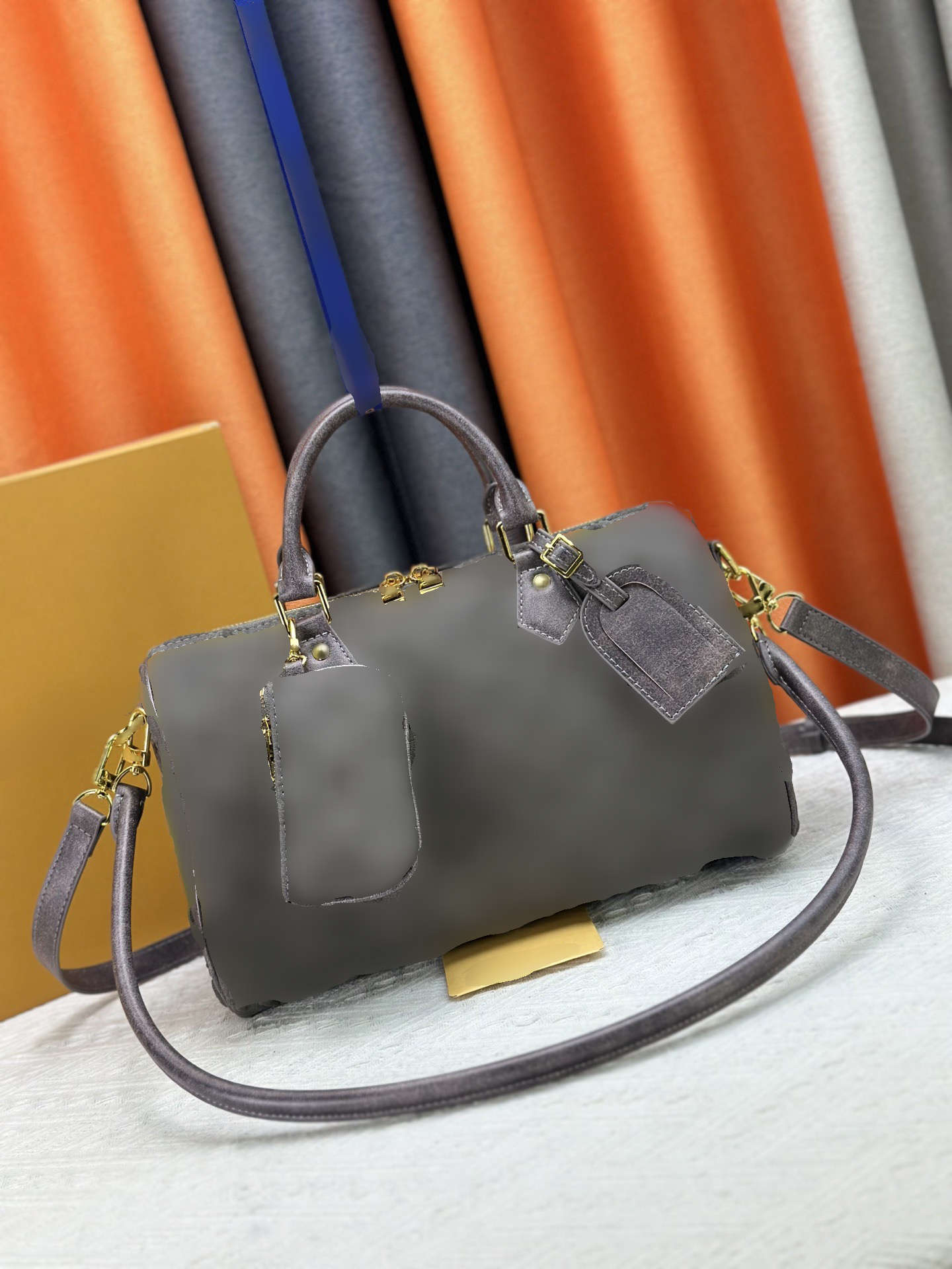 Durable Eco-Totes: Stylish Reclaimed Material Fashion Accessories