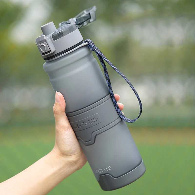 Outdoor Water Bottle Large Creative Frosted Water Bottle with Rope BPA Free Sports Drink Bottle Tritan Leakproof DrinkwareW251114
