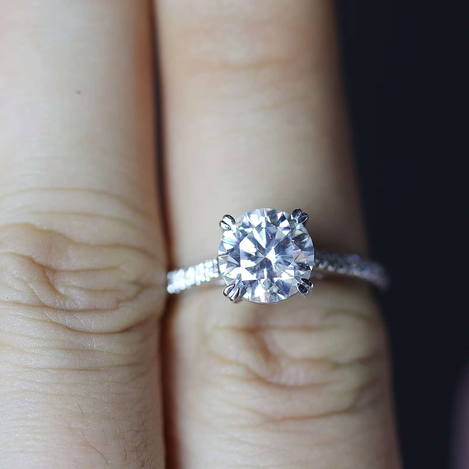 High Quality Moissanite VVS Diamond Wedding Ring Solitaire Gold 9K 10K 14K 18K 2CT DEF Color Stable Hot Sale Fancy Pattern