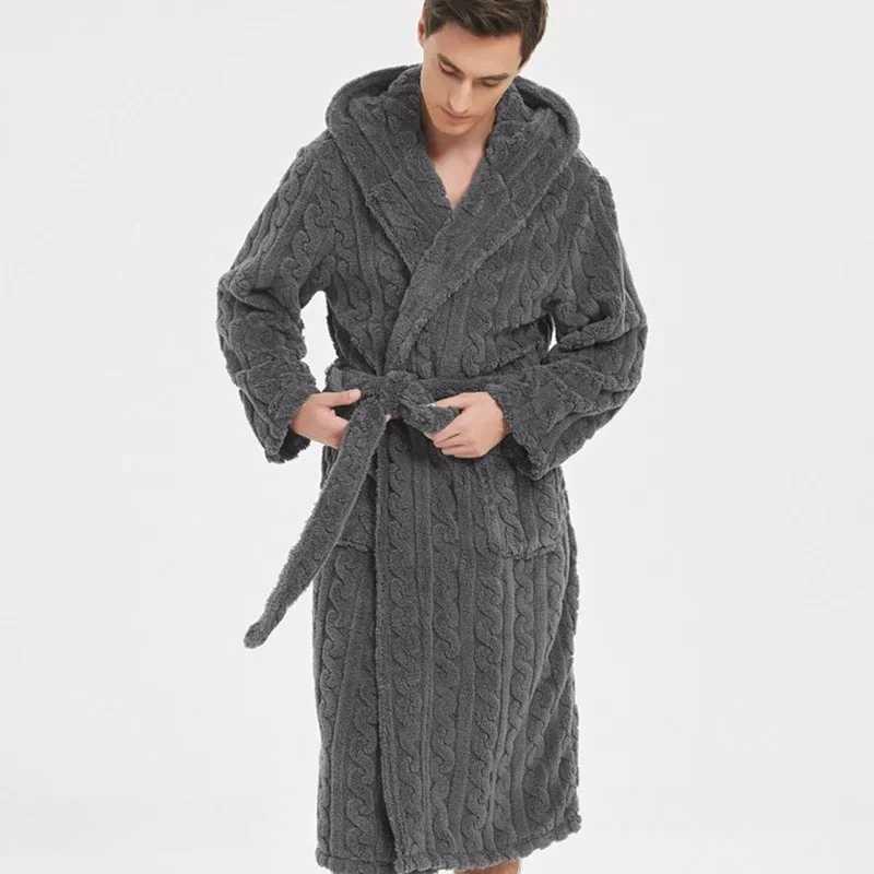 Warm Sleepwear Thicken Jacquard Flannel Men Robe Plush Coral Fleece Hooded Bathrobe Gown Winter Lounge Wear Home Wear Nightwear C251115