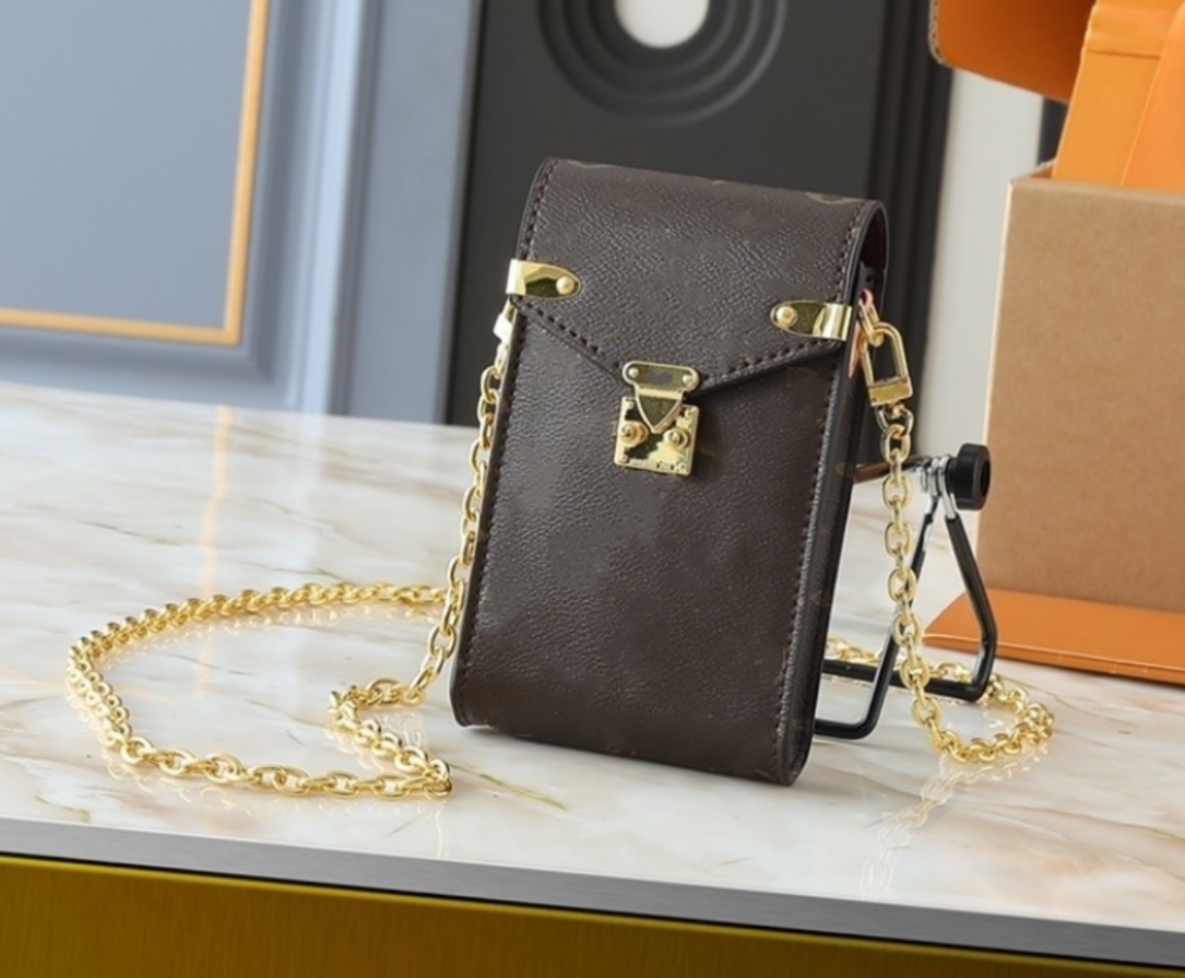 Cellphone Bags Phone Case bags Designer For iPhone 15 Pro Max Cases Apple 14 Pro Max 13 12 15 Plus Case Women Crossbody Leather Flip Wallet Card Holder Handbag Case Cover