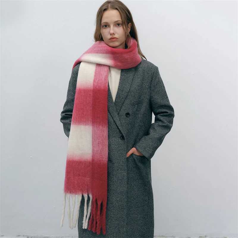 Luxury 2024 Cashmere Feeling Plaid Scarf Women Winter Thicken Warm Big Shawl Pashmina Tassel Scarves Soft Blanket Bandana Thick Muffler Y251115