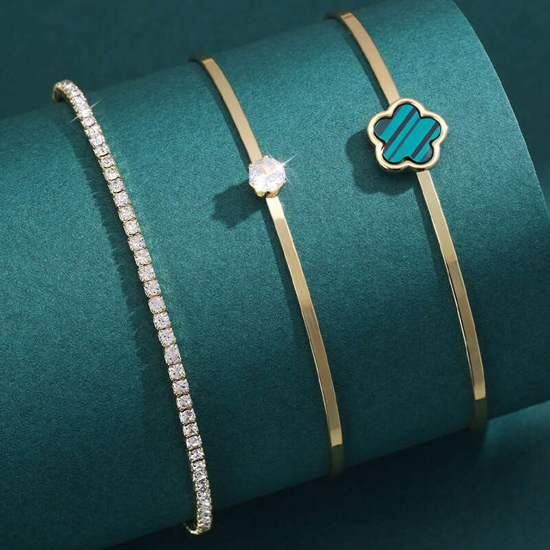 Straight new minimalist design petal wer three piece five leaf grass bracelet set