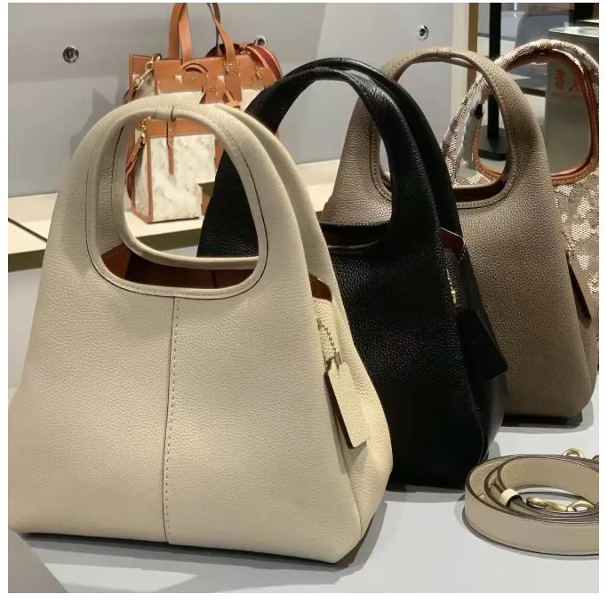 Designer Bag Lana B… - image