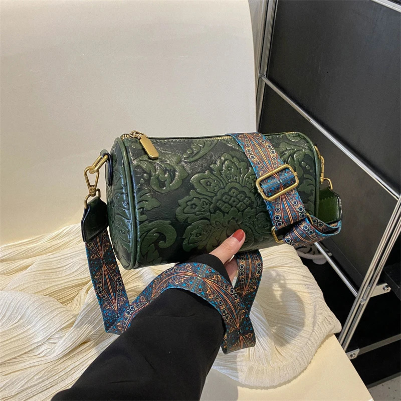 Womens PU leather shoulder bag wide shoulder strap womens cross body bag retro pillow handbag womens messenger bag 250410