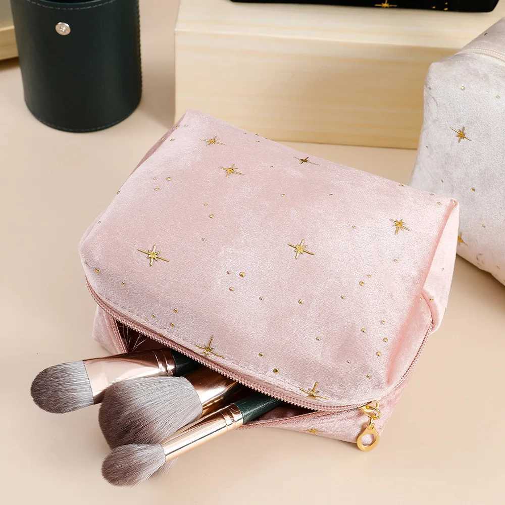 Girl Veet Makeup Bag Organizer Soft Girl Lipstick Storage Bag Female Toilet Beauty Makeup Bag Portable Makeup BagXJ250415