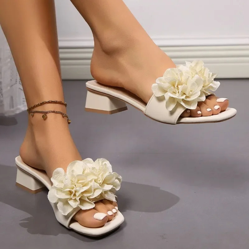 Womens Shoes Open Toe Womens Slippers Fashion Flower Dress Slippers Womens Square High Heels Womens Summer Modern Sandals 250411