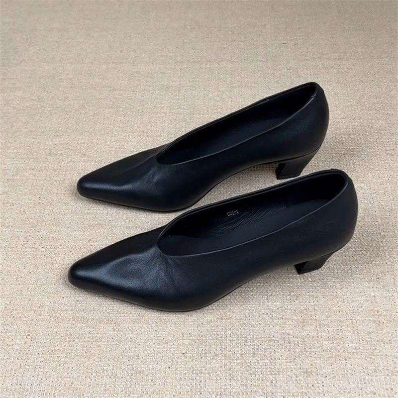 Low Designer Shoe Heels for Women 2025 Fall Leather Comfortable Pointed Toe Work Shoes Soft Sole