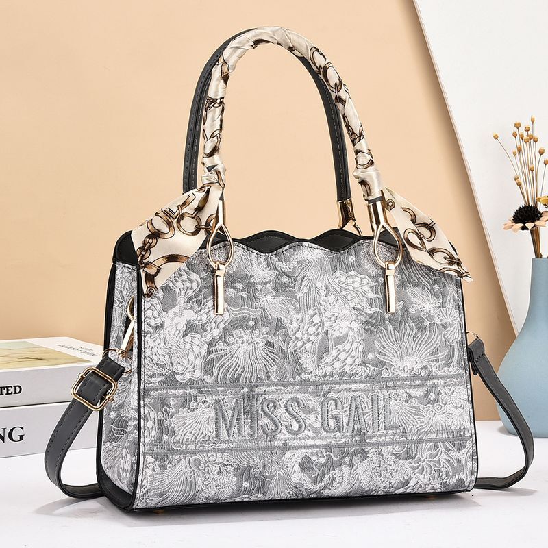 New Wer Material Large Capacity Shoulder Versatile Messenger Handbag High-End Fashion Women's Bag