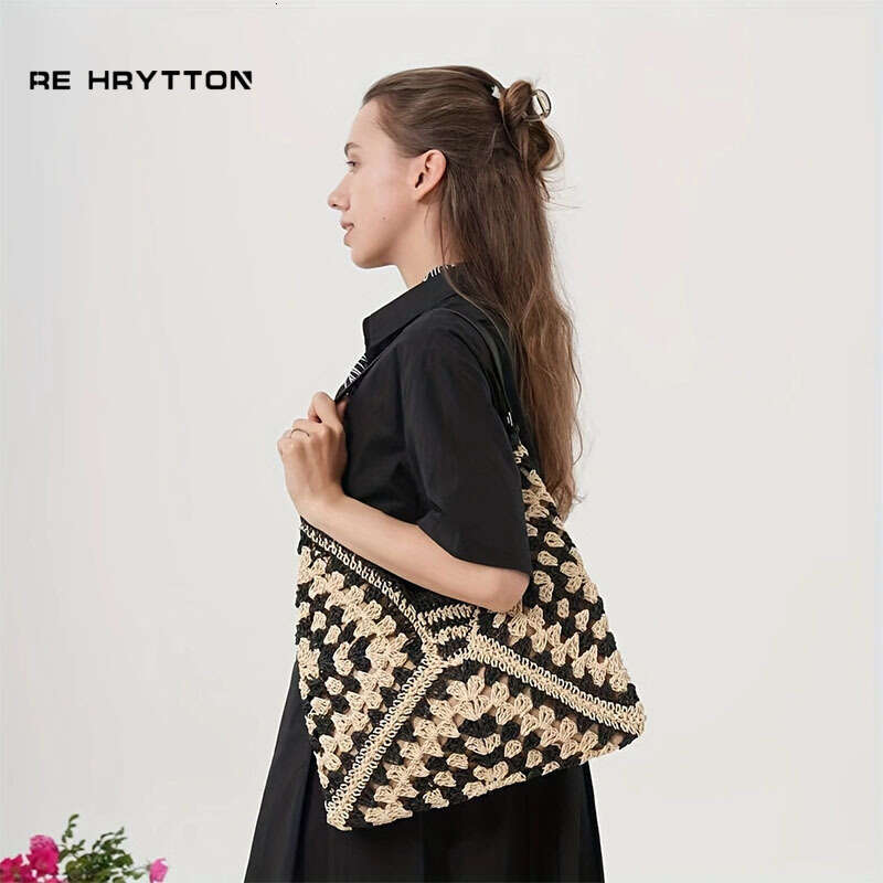 Handmade Beach Bag Leisure Hollowed Out Single Shoulder Grass New Triangular Woven Large Capacity Beach Versatile Tote Bag, Women's Bag Kq2