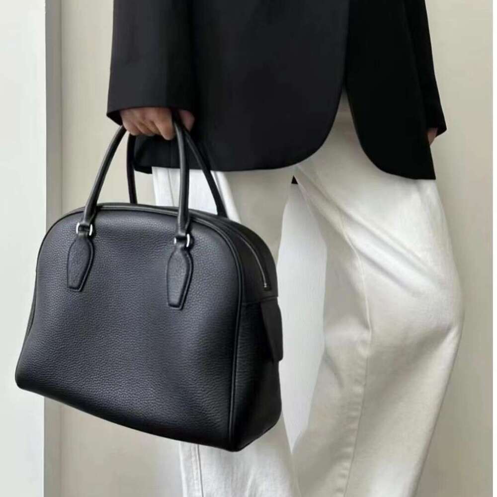 Mm Women's Bags First Layer Cowhide Minimalist Boston Bowling Tote High-End Leather Women's Bag, Large Capacity Pillow Bag