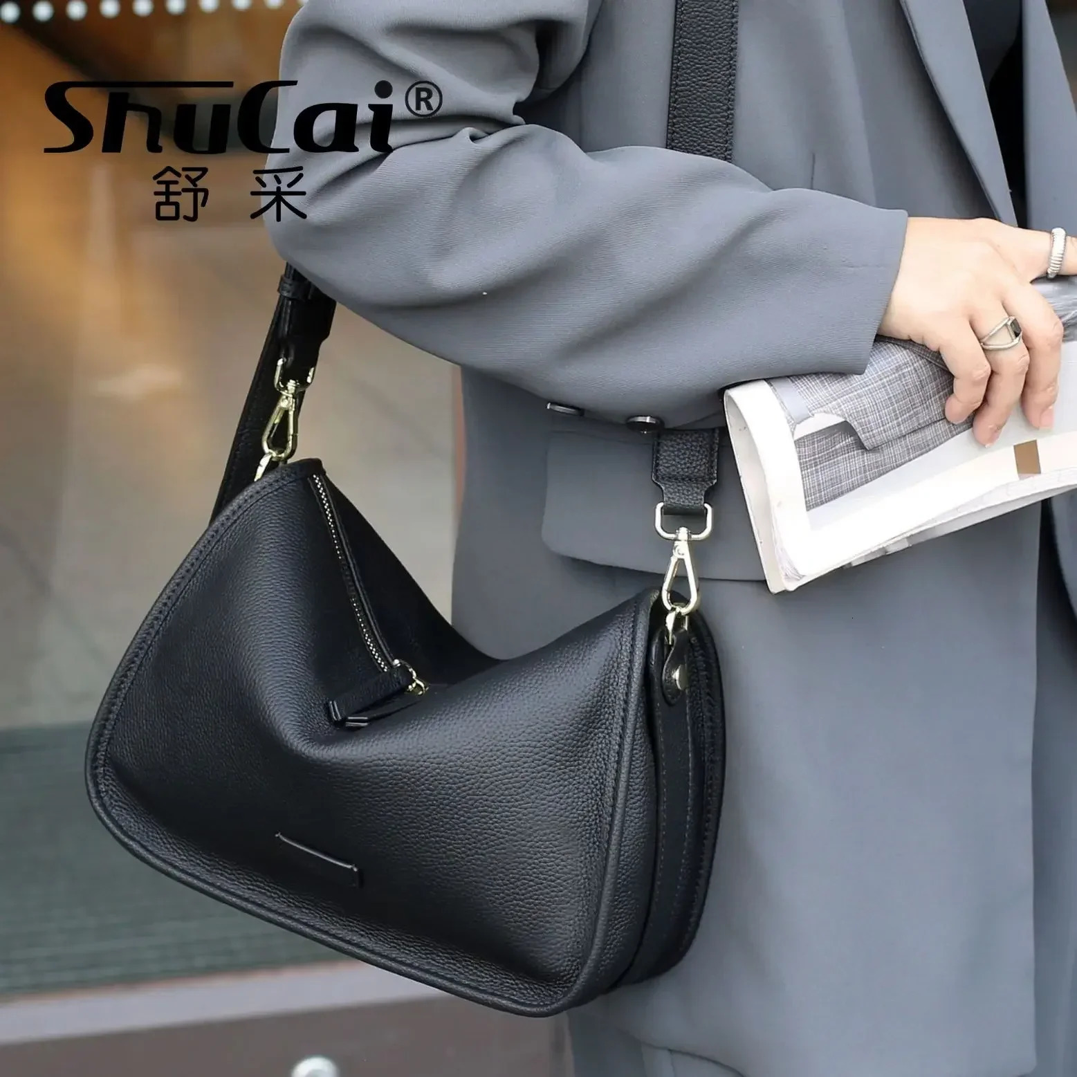 Real womens pillow bag fashionable large capacity shoulder cross body soft leather handbag