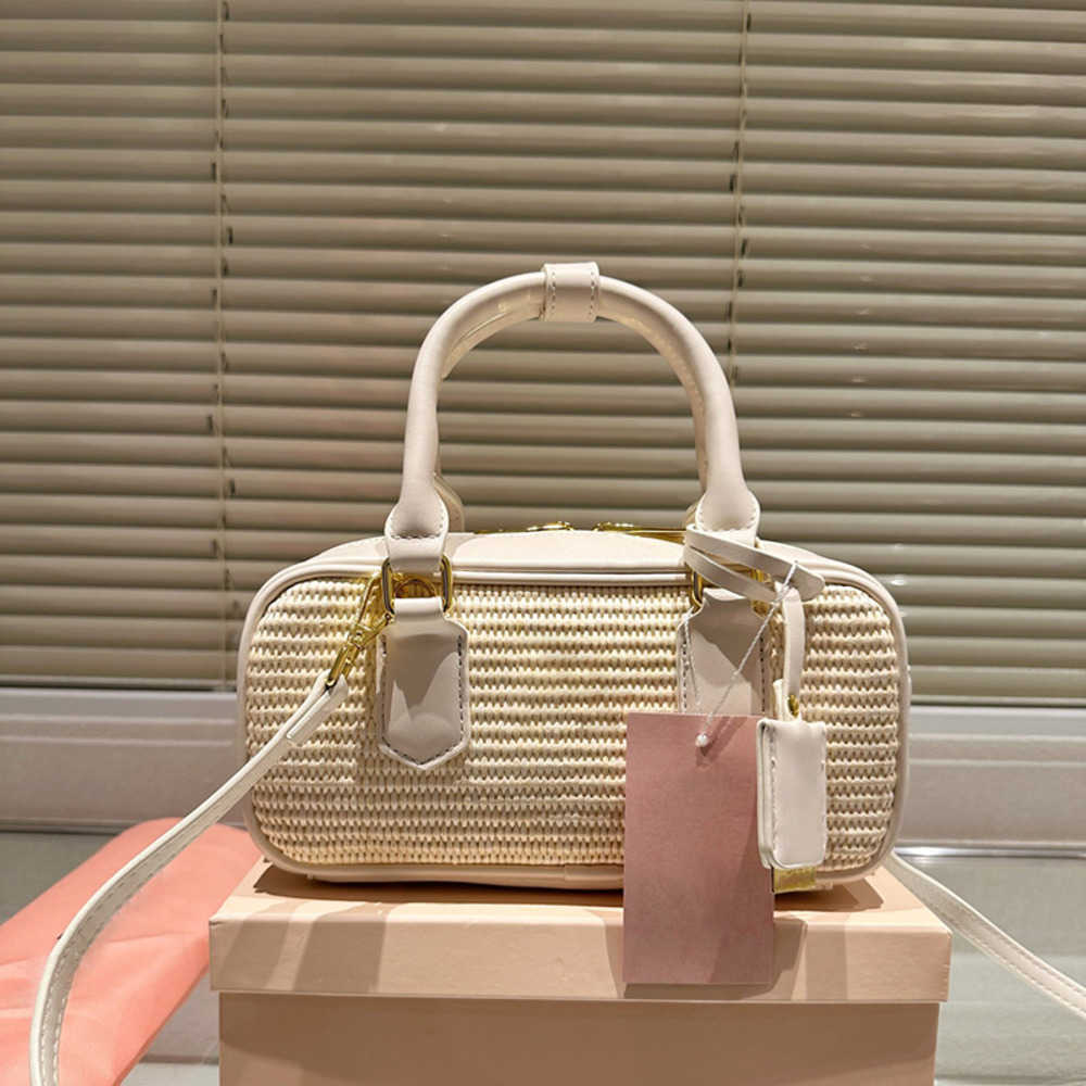 New Summer Beach Bag Womens Handbags Luxury Designer Camera Bags Fashion Straw Shoulder Tote Bag Hand Travelling Purse 240507