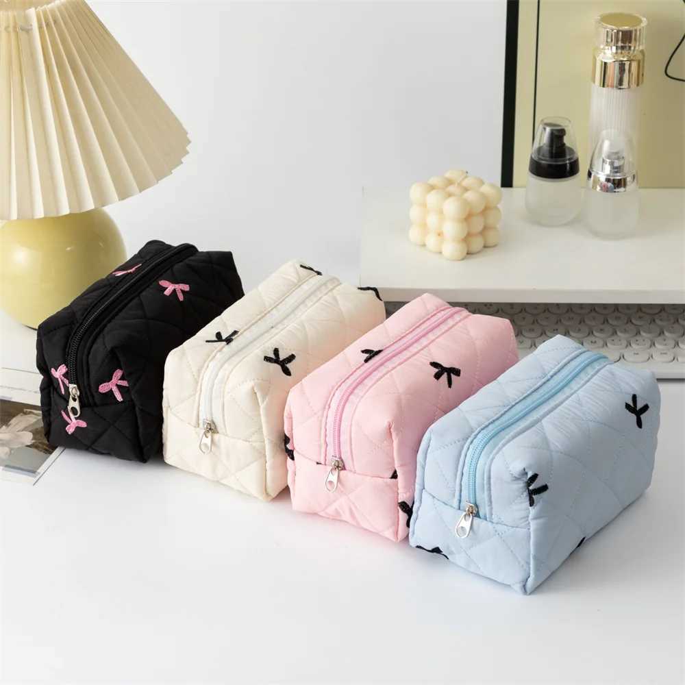 Bow Quilting Cotton Makeup Bag Womens Zipper Makeup Bag Makeup Organizer Large Capacity Womens Portable Toilet CoverXJ250415