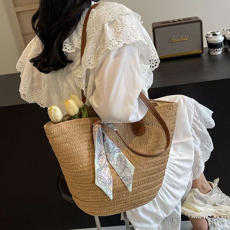 Handmade Beach Bag Grass For Women With Large Capacity 2024 New Vacation Beach Grass Woven Commuting Bucket Bag, Vegetable Basket Tote Bag Kq2