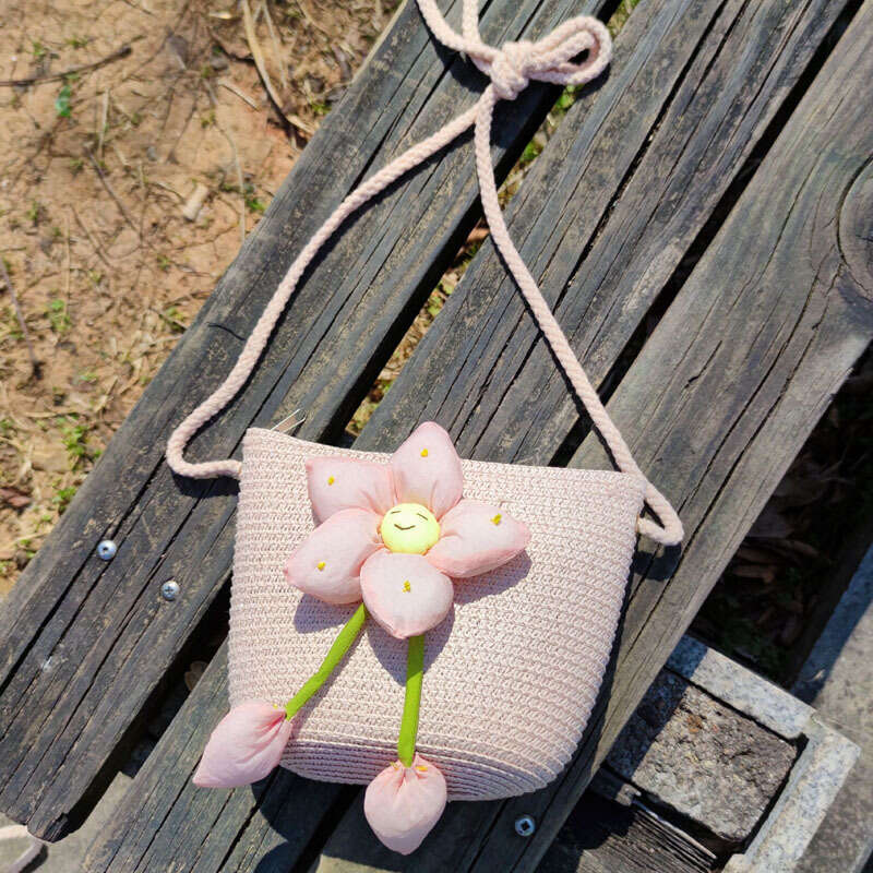 Handmade Beach Bag Little Summer Woven Straw Cute Children's Mobile Phone Bag, 2025 New Stylish Girl's Crossbody Bag Kq2
